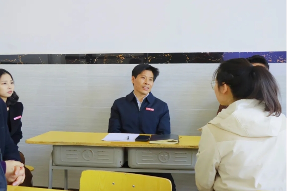 正在上傳...