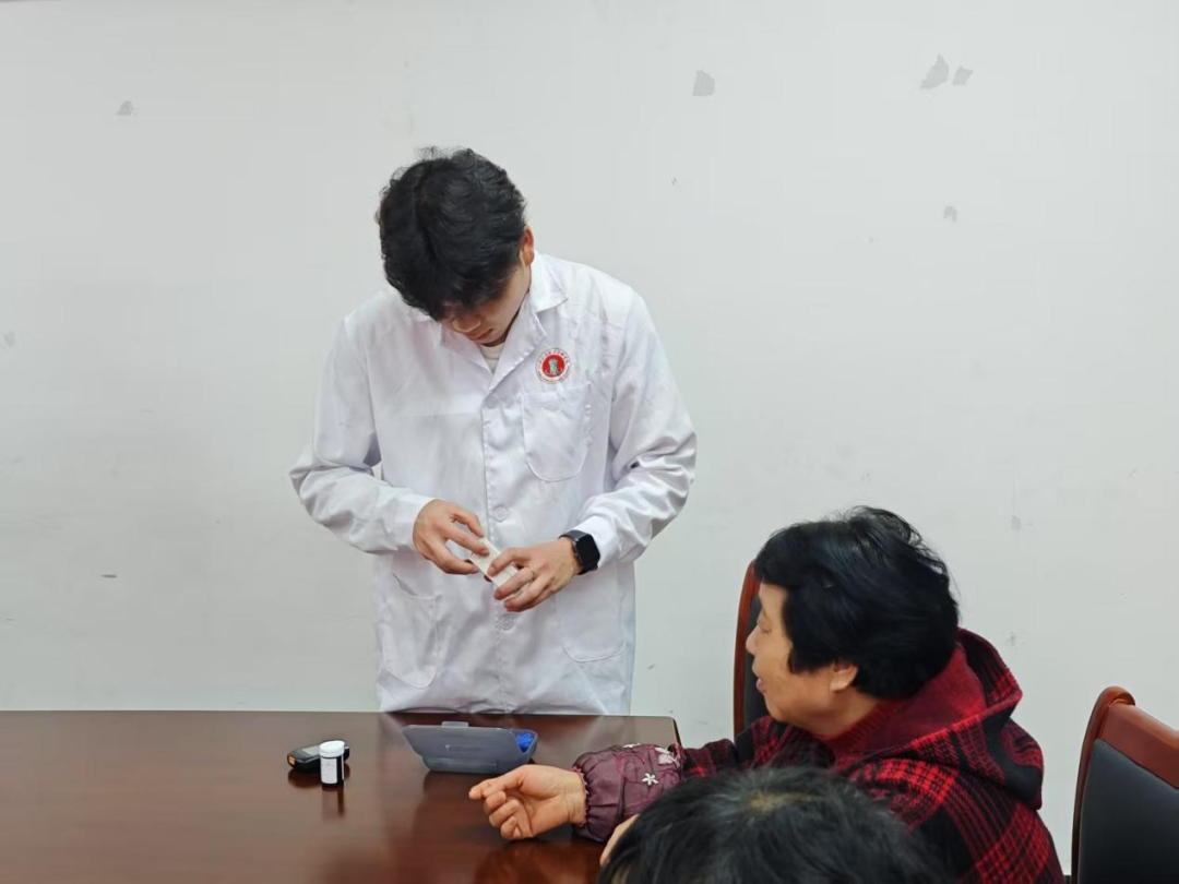 正在上傳...